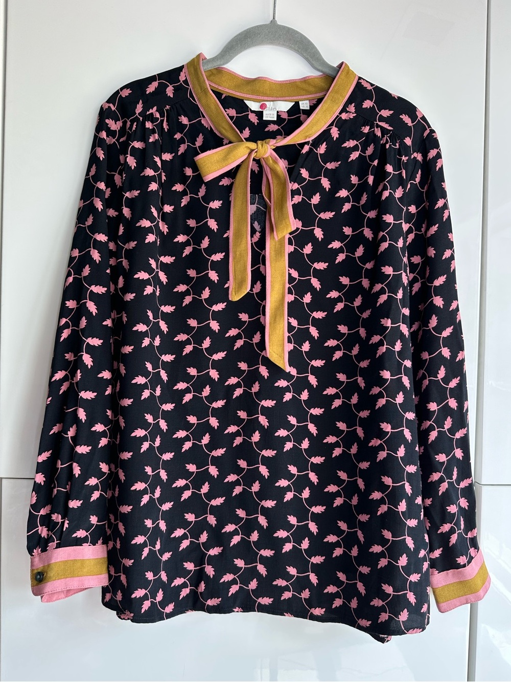 Boden Tie Neck Popover Blouse Brown Pink Leaves Size 6